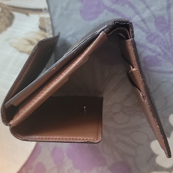 Louis Vuitton monogram Eloise wallet EUC - Picture 6 of 10